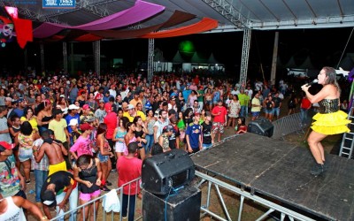Baile encerra o Carna Três Folia na esplanada da NOB