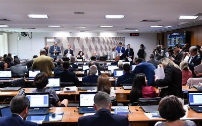 CCJ aprova projeto que cria cadastro positivo de crédito