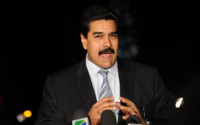 Maduro pede renúncia de ministros, após apagão