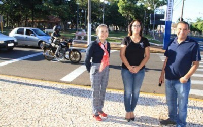 Andradina tem faixa exclusiva em semáforo para motociclistas