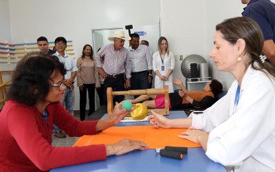 Clínica de Fisioterapia e Reabilitação recebe novos equipamentos da Saúde