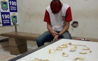 Pica-pau é detido no bairro Eldorado com bijuterias furtadas