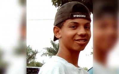 Família busca por informações de adolescente desaparecido