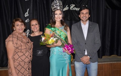 Maria Eduarda Neponuceno é coroada Miss Três Lagoas 2019