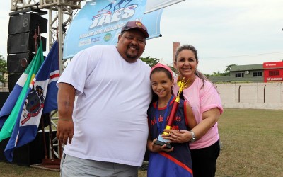 Famílias três-lagoenses prestigiam 3º JAES no estádio da ADEN