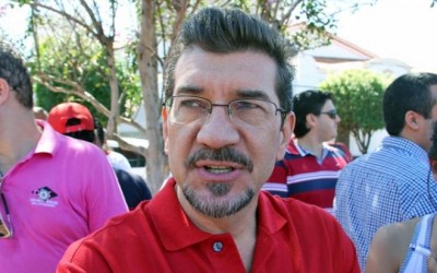 Deputado recusa a fazer teste do bafômetro e perde CNH