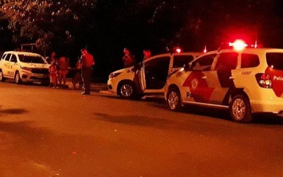 Homem mata ex-da atual namorada em Guararapes-SP