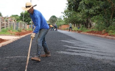 Prefeitura conclui pavimentação em ruas do Distrito de Arapuá