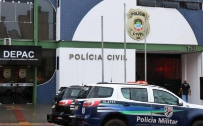 Mulher presa na BR-262 foi contratada por presidiário e levaria drogas para Andradina-SP