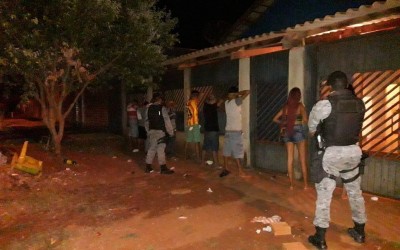 Adolescentes são apreendidos no Jd. Violetas após PM receber denúncia anônima 