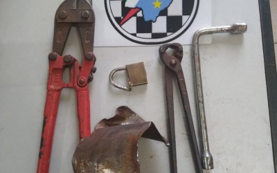 A Casa Caiu: Mulher e comparsas que tentavam furtar tabacaria são presos em flagrante pela Força Tática 