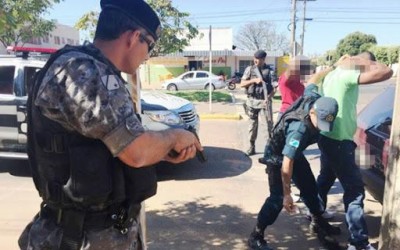 Medo em abordagem leva à prisão de jovem no Paranapungá 