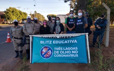 Blitz educativa conscientiza sobre Covid-19 em Três Lagoas (MS)