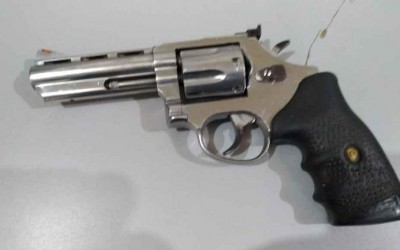 PM é detido após disparo acidental durante consulta médica