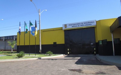 Agente penitenciário que tentou entrar com drogas em presídio volta a ser preso