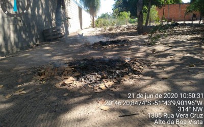 Homem que ateou fogo em terreno ao lado de condomínio é multado em R$ 5 mil