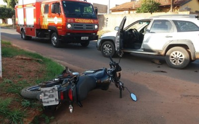 Acidente entre carro e moto mobiliza Corpo de Bombeiros de Três Lagoas 