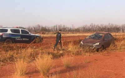 Hyundai HB20 capota e polícia encontra mais de 49 quilos de maconha 