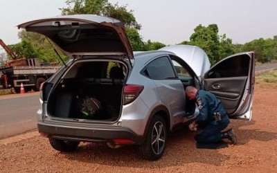 Dupla que estava em carro de luxo receberia R$ 1,1mil para levar veículo até Dourados-MS