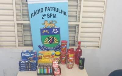 Ladrão é preso após furtar vodka, isqueiros e duas caixas de bombom de mercado 