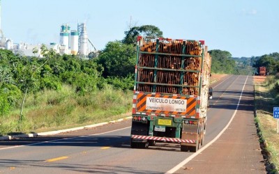 Eldorado Brasil abre vagas para motoristas de caminhão