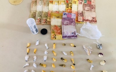 Menor apreendido em ação contra o tráfico estava com crack, maconha e cocaína 
