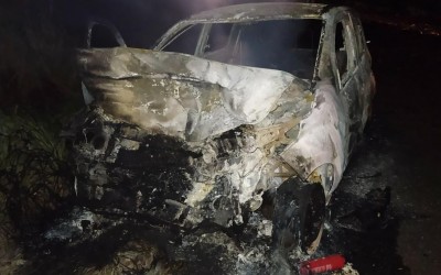 Duas pessoas morrem na BR-158 após acidente entre Fiat Mobi e carreta