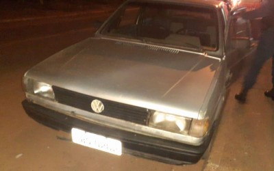 Veículo com restrição criminal é apreendido no Novo Oeste