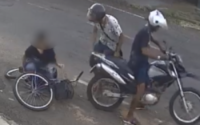 Polícia procura por bandidos que assaltaram e agrediram covardemente mulher que seguia para o trabalho