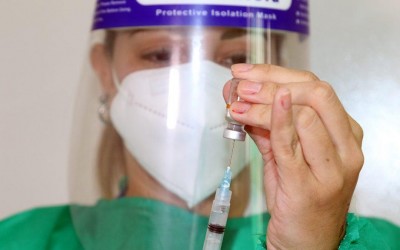 Secretaria de saúde recebe mais 1.080 doses e anuncia 6ª etapa de vacinação contra Novo Coronavírus