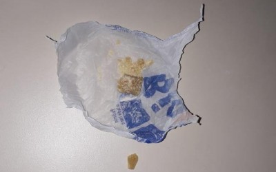 PM prende mulher por tráfico de drogas no bairro Vila Haro