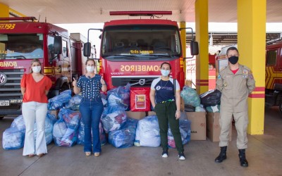 SMAS recebe centenas de peças para a Campanha do Agasalho