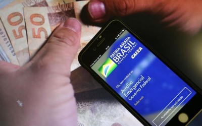 Nascidos em julho podem sacar o auxílio emergencial