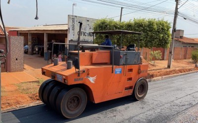 Obras do bairro Jardim Glória entram na fase de pavimentação