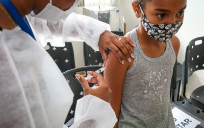 866 crianças e adolescente foram imunizadas na Campanha Multivacinação, mas 1.150 ainda precisam atualizar a carteirinha