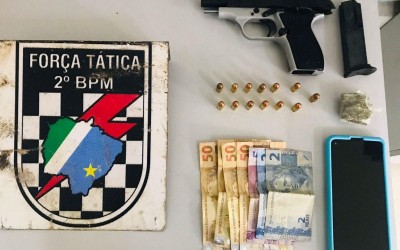 Comerciante é preso com pistola e droga no Santos Dumont 