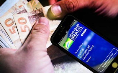 Auxílio emergencial é pago a beneficiários do Bolsa Família