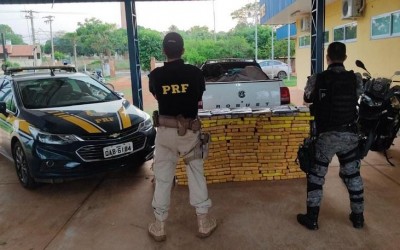 PRF apreende meia tonelada de maconha em Três Lagoas