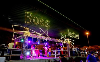 Prefeito inaugura decoração natalina de Três Lagoas