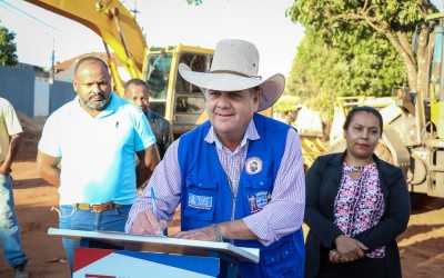 Guerreiro autoriza início da pavimentação da Vila Zuque