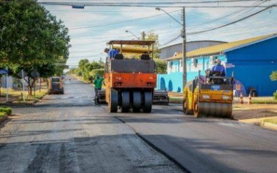 Seintra realiza recapeamento no bairro Vila Nova