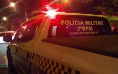 Mulher acorda com ladrão em seu quarto que anuncia assalto no bairro Vila Piloto 
