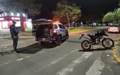 Reincidente em furto é flagrado com chave micha e moto furtada
