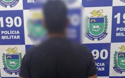 Homem é preso durante atendimento de ocorrência de acidente de trânsito 