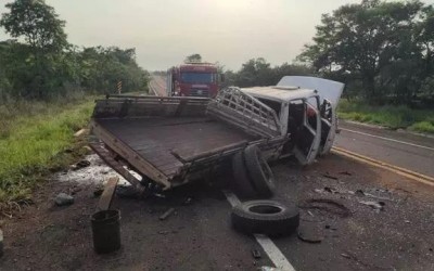 Em Paranaíba, motorista morre após caminhão de carga capotar várias vezes