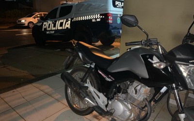 Mulheres brigam por ciúmes e o caso vai parar na delegacia após dano em moto 