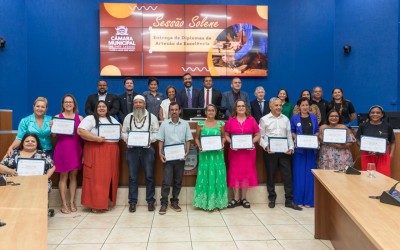 Artesões são homenageadas na Câmara Municipal de Três Lagoas 