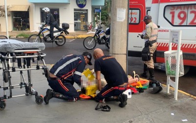 Veja o vídeo: Mulher em Ford Ka invade preferencial e provoca acidente no Centro de Três Lagoas 