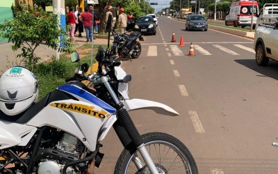 Veja o vídeo: PM registra acidente entre moto e caminhonete no Santos Dumont 