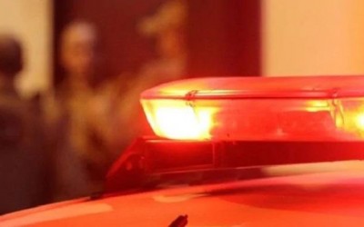 Homem é espancado e jogado em buraco durante roubo de carro